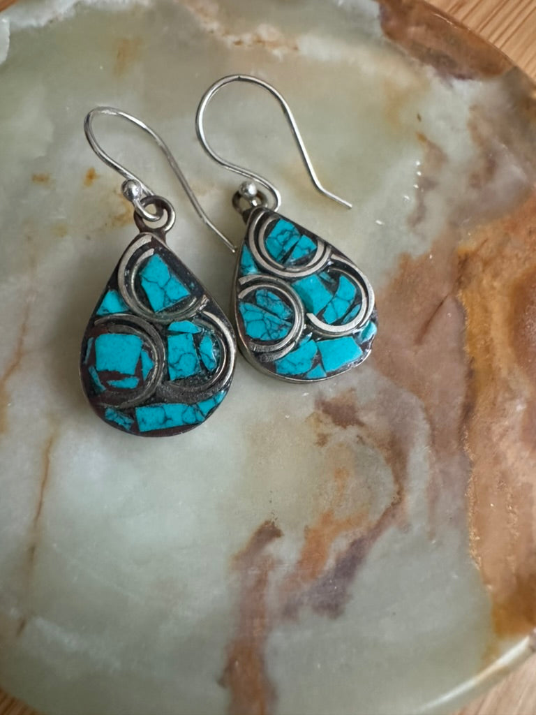 Drop earrings